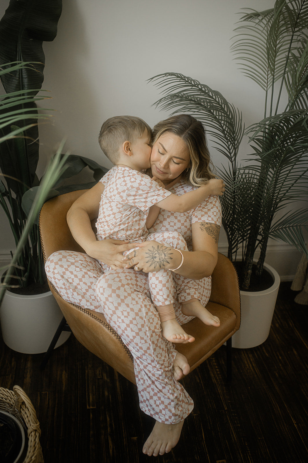 Retro Smiley Face Women's Bamboo Pajama Set